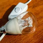 Offerte luce e costo voltura su Comparasemplice