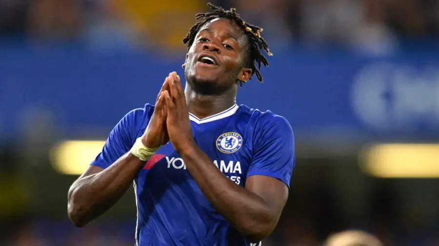 Chelsea: Antonio Conte affondato da una doppietta di Dele Alli, classe 1996