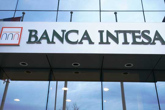 Banca Intesa annuncia rialzi degli interessi sui mutui