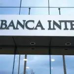 Banca Intesa annuncia rialzi degli interessi sui mutui