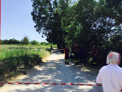 Arezzo, donna 41enne trovata morta, uccisa da due colpi alla testa