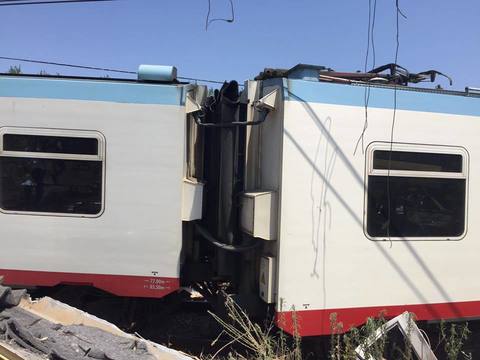 Puglia, scontro frontale fra due treni: 23 morti e decine di feriti
