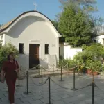 Cassino, il Papa scomunica i fedeli del Bambino di Gallinaro