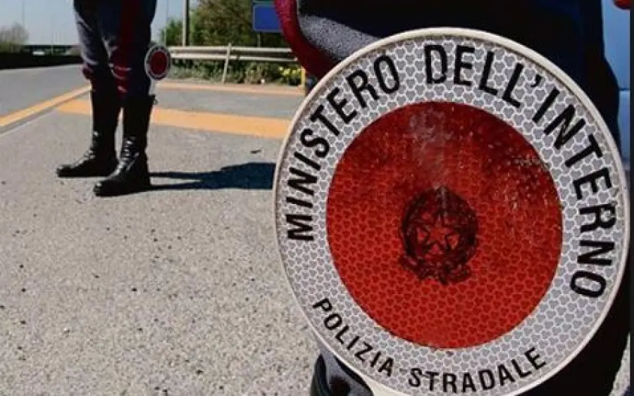 Frosinone, attività straordinara della Polizia della Strada per la sicurezza