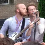 Coldplay, singolo Up &amp; Up dal 20 maggio in radio dopo il video spettacolare