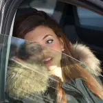 Esposizione al sole, raggi UV dai finestrini auto sono pericolosi per la salute