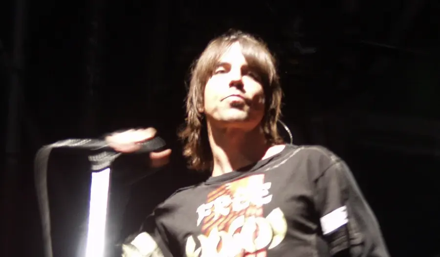 Red Hot Chili Peppers, malore per Anthony Kiedis: concerto  in California annullato