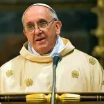 Papa Francesco apre al diaconato femminile con una Commissione di studio