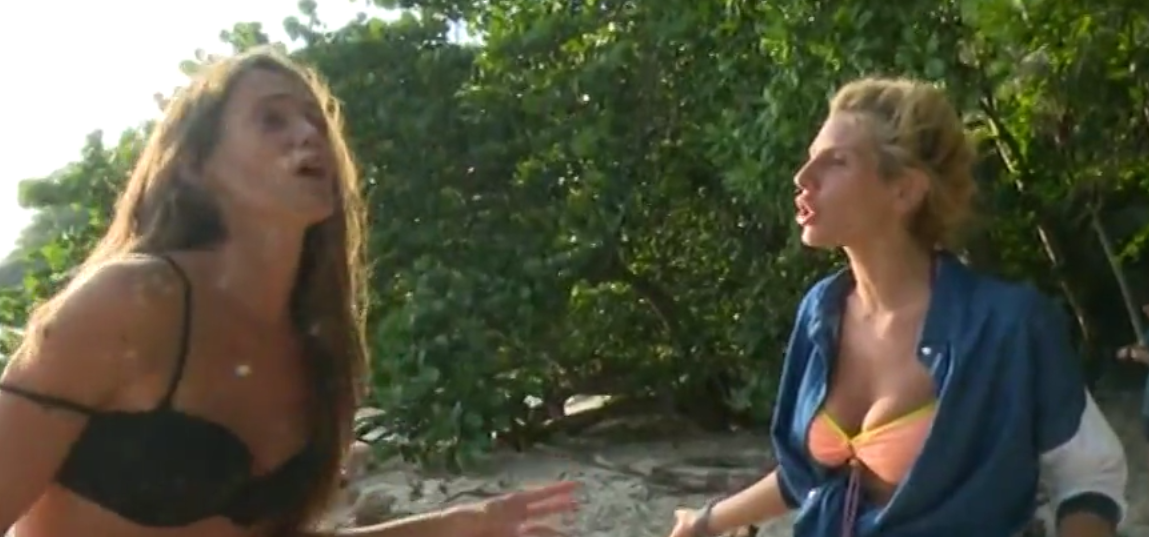 L'Isola dei Famosi, Gracia e Paola in videochat oggi giovedì 12 maggio