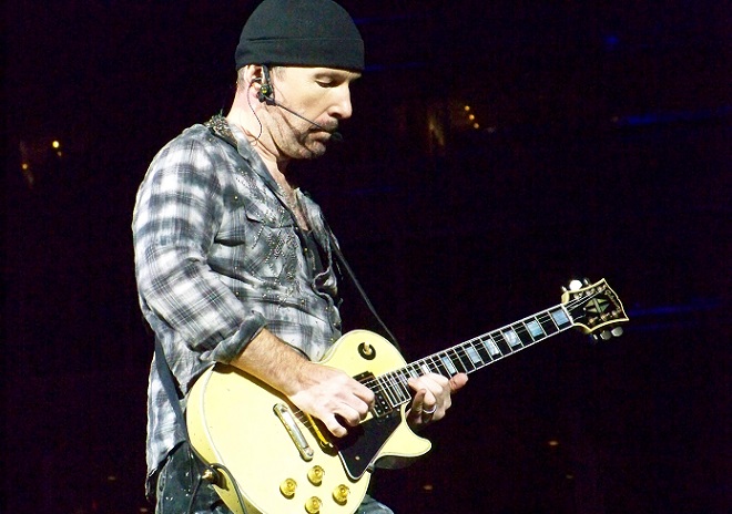 U2, The Edge in Vaticano: concerto a sorpresa nella Cappella Sistina