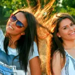 Avere tanti amici aiuta a sopportare il dolore