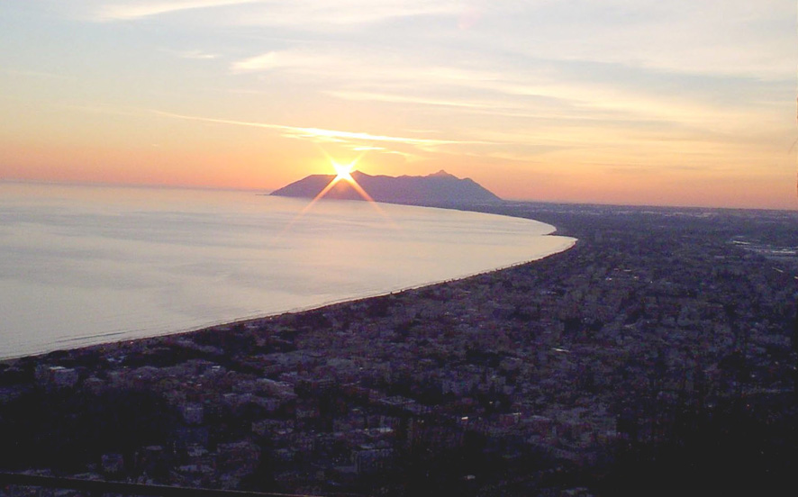 Terracina, la Polizia sventa il suicidio di un disoccupato