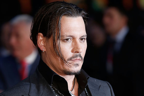 Johnny Depp accusato di maltrattamenti dalla moglie